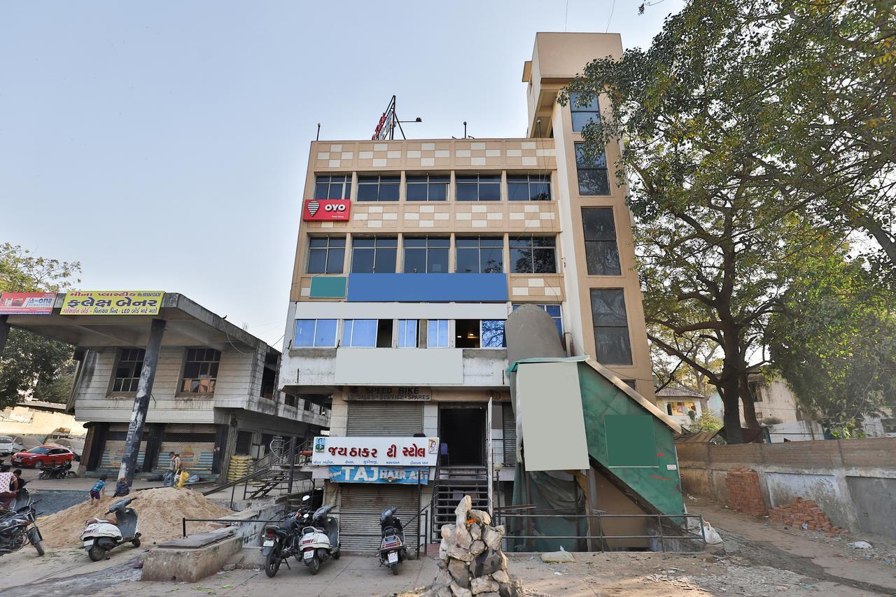 Oyo 11427 Hotel Kalyan Ahmedabad Luaran gambar